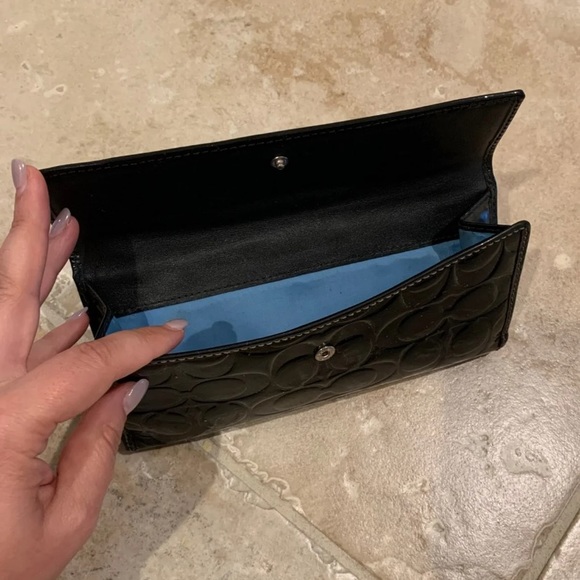 Black Coach Wallet - Picture 6 of 6